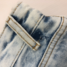 Load image into Gallery viewer, Forever 21 Denim Size 9/10 (30)
