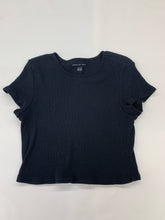 Load image into Gallery viewer, American Eagle  Cropped Womens T-Shirt Extra Large-image.jpg
